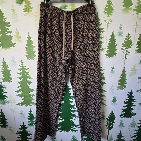 Patterned Black and Tan Drawstring Pants - Picture 1 of 6
